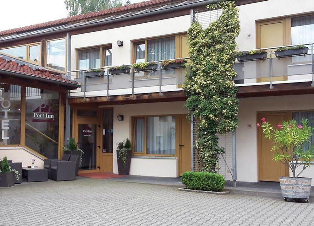 Port Inn Hotel Eichwalde Exterior foto
